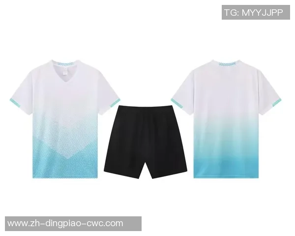 探索足球队服品牌的魅力与选择技巧助你找到理想战袍